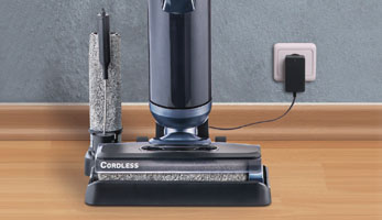AquaFloorCleaner Cordless Plus на зарядной станции  Моющий аккумуляторный пылесос AquaFloorCleaner Cordless Plus, удобное хранение на станции и быстрая зарядка