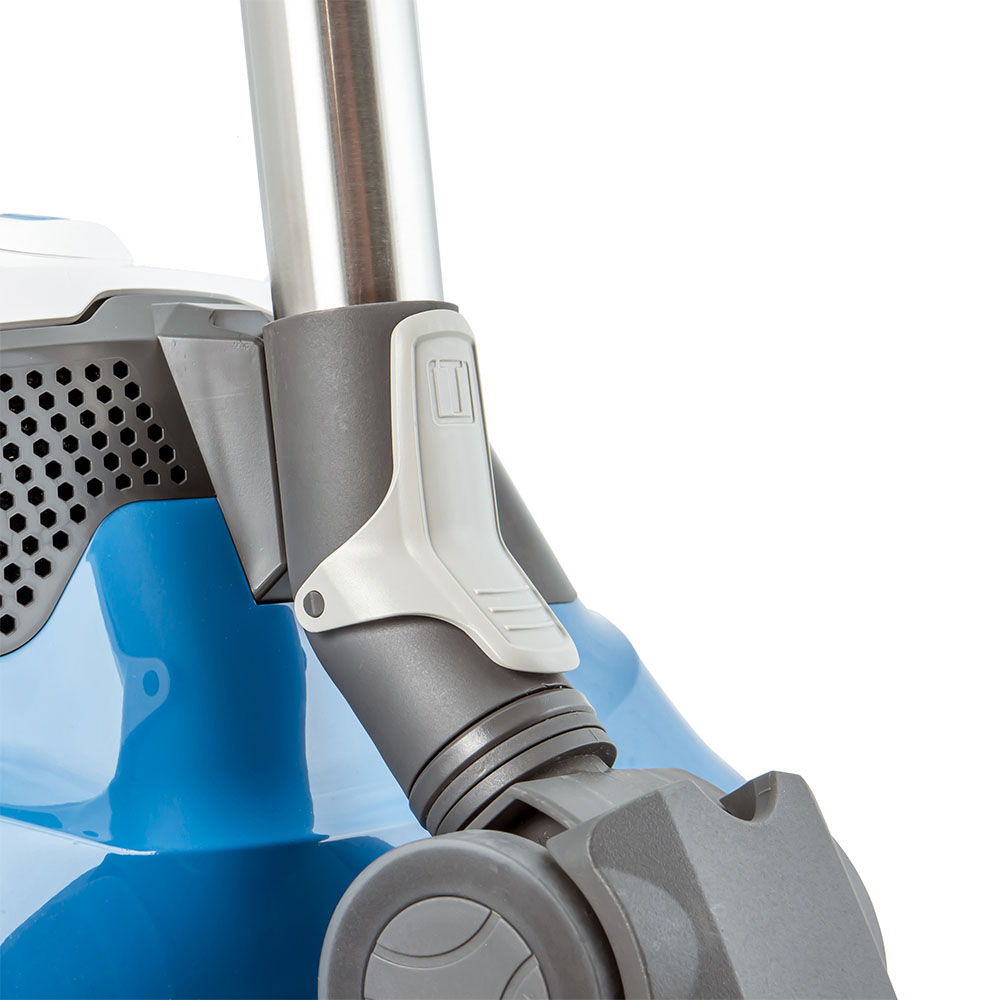THOMAS Perfect Air Allergy Pure, труба с насадкой закреплены на корпусе Пылесос THOMAS Perfect Air Allergy Pure, телескопическая труба с универсальной насадкой удобно крепятся на корпус пылесоса